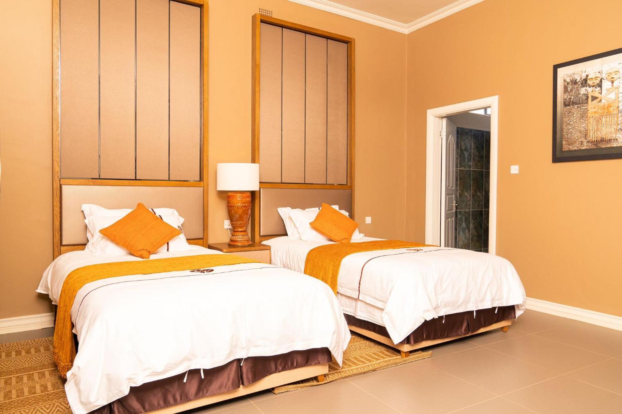 Ezulwini Villa Hotel Harare Exterior foto